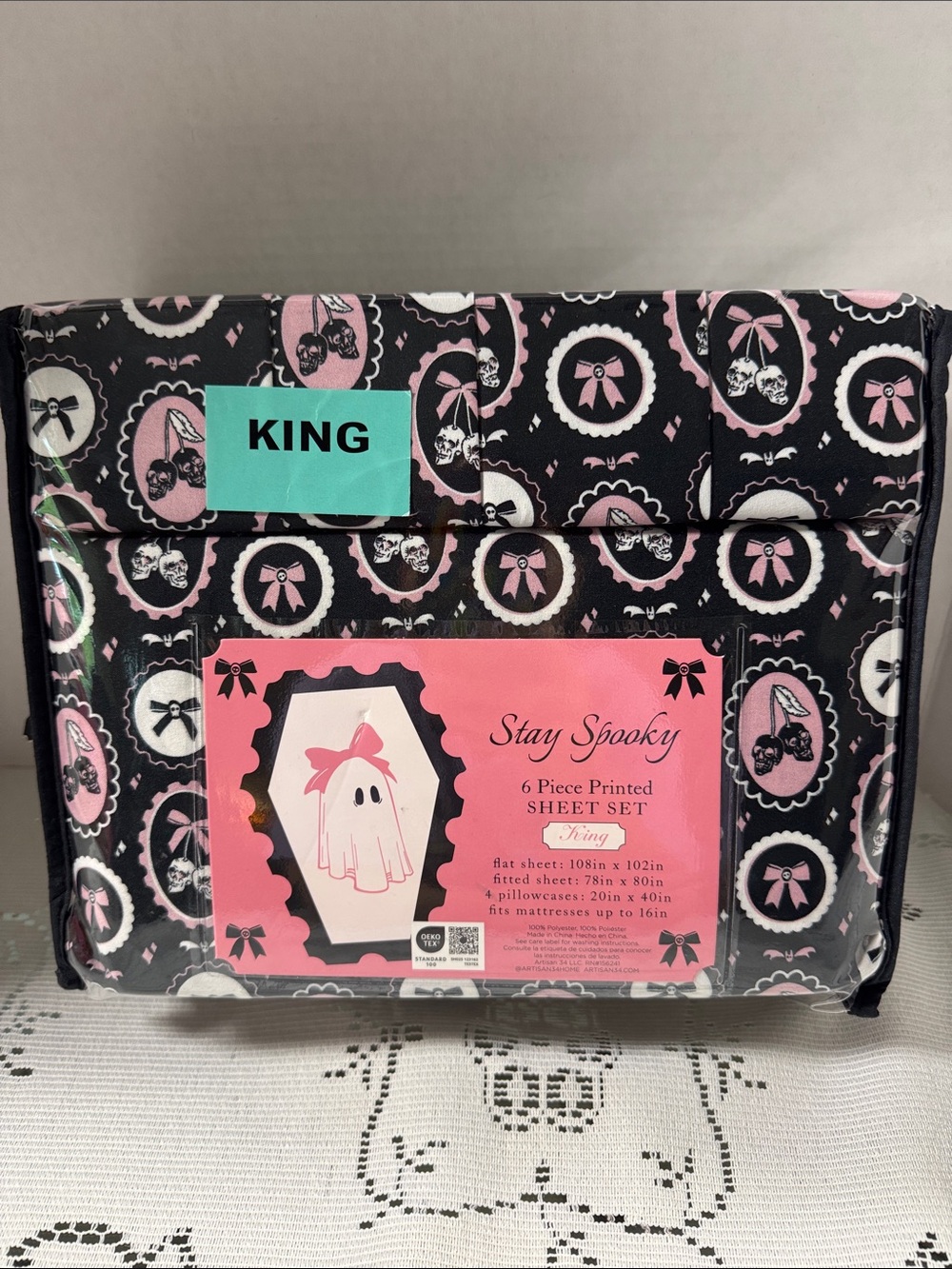 Stay Spooky King 6 Piece Sheet Set Black Pink Frames Skulls Bows Bats Halloween